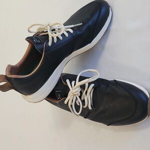 York Athletics The Henery Runner Black Sneakers. Size 11.5